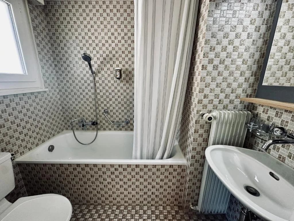 Double Room with Shared Bathroom